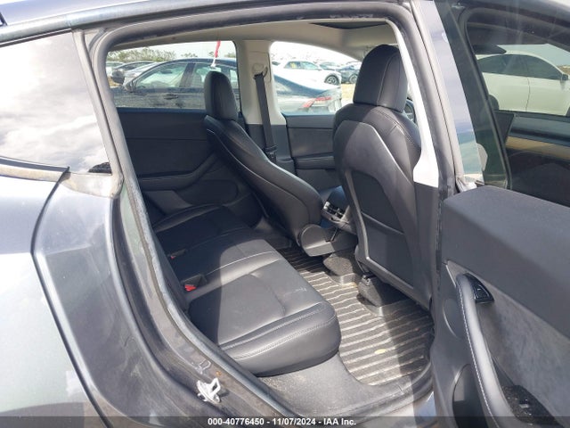 2020 TESLA MODEL Y 5YJYGDEE0LF016778 Photo 7