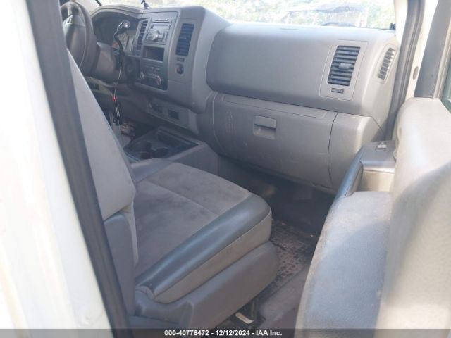 1N6AF0LY5HN808005 Nissan Nv Cargo Nv2500 Hd Sv V8