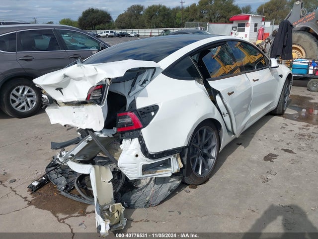 2023 TESLA MODEL 3 5YJ3E1EAXPF568063 Photo 3