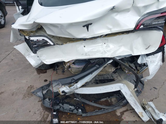 2023 TESLA MODEL 3 5YJ3E1EAXPF568063 Photo 5