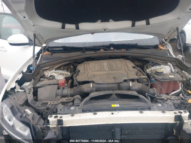 SADCJ2BV6HA092448 Jaguar F-pace 35t Premium