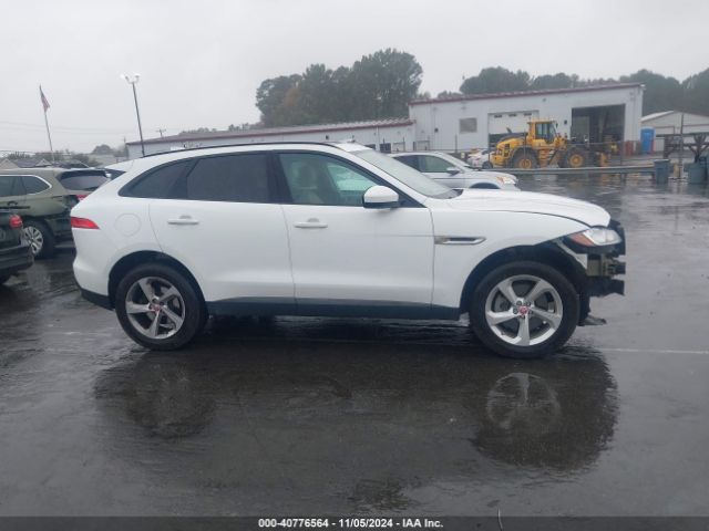 SADCJ2BV6HA092448 Jaguar F-pace 35t Premium