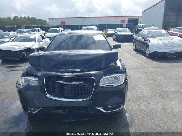 2C3CCAAG3KH606031 Chrysler 300 Touring
