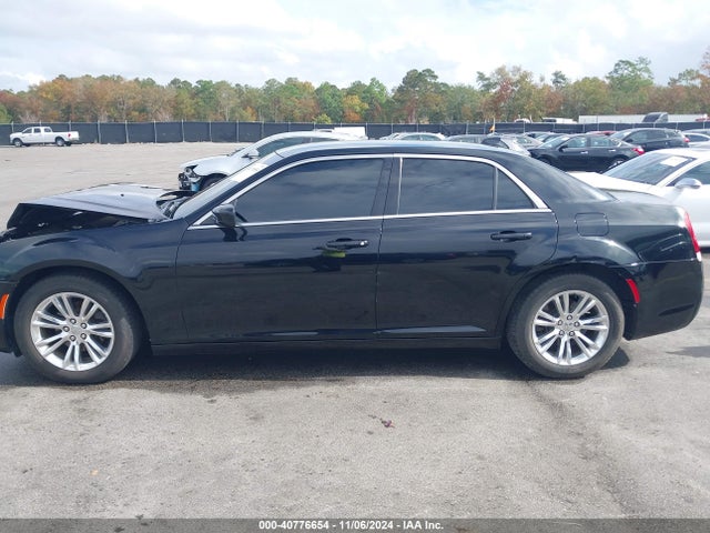 Chrysler 300 Touring 2019 2C3CCAAG3KH606031 Image 14
