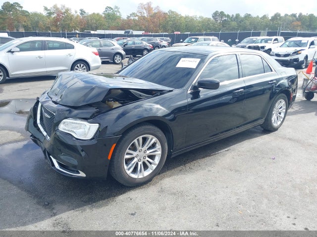 2C3CCAAG3KH606031 Chrysler 300 Touring