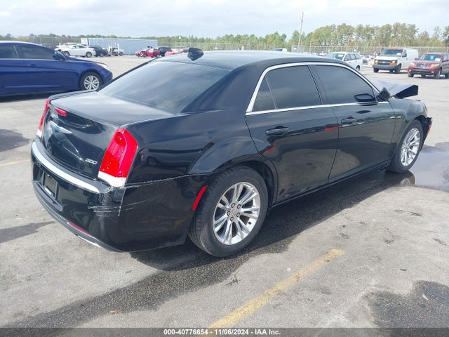 2C3CCAAG3KH606031 Chrysler 300 Touring