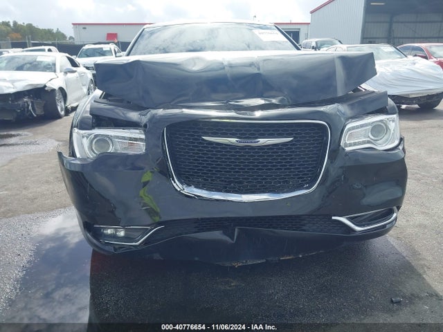 2C3CCAAG3KH606031 Chrysler 300 Touring
