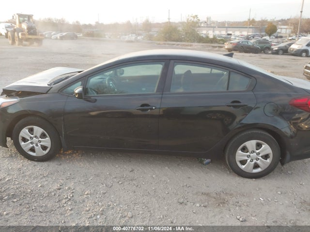 3KPFK4A7XJE282454 KIA FORTE LX