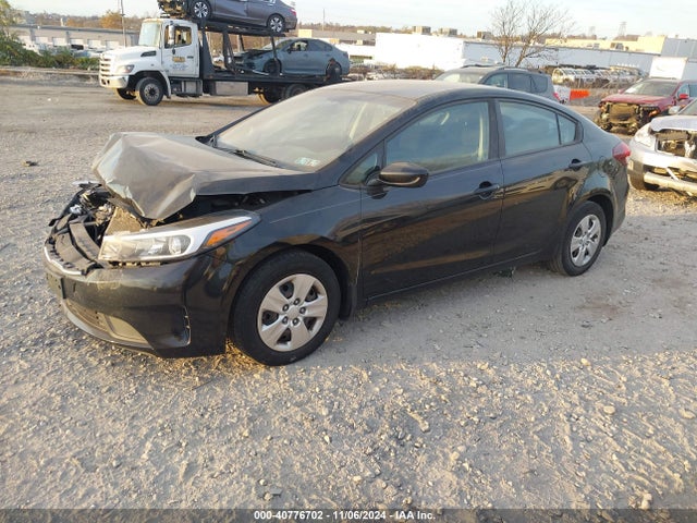 3KPFK4A7XJE282454 KIA FORTE LX