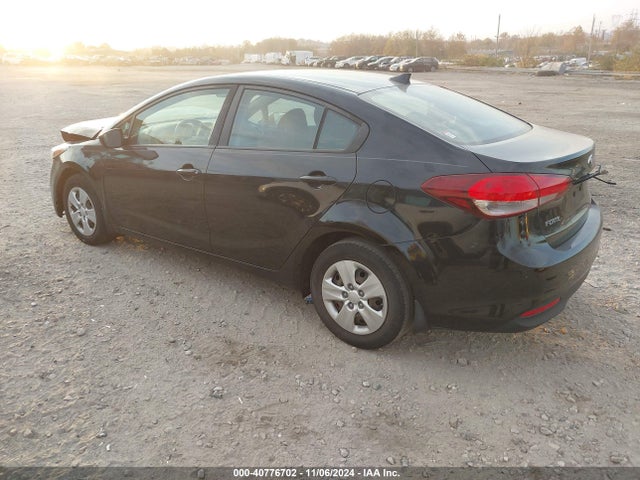 3KPFK4A7XJE282454 KIA FORTE LX