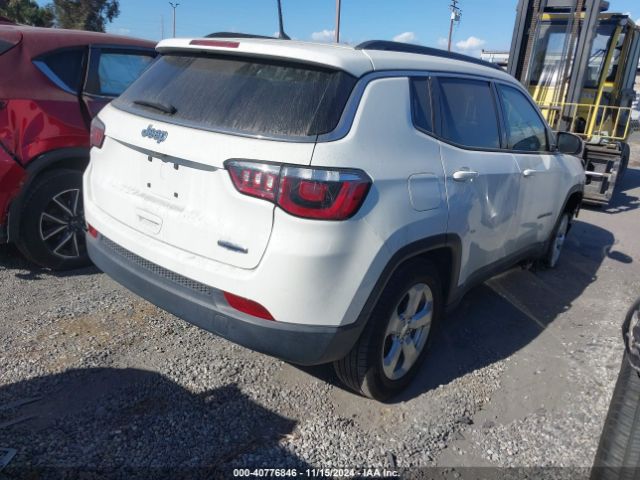 3C4NJCBB2JT466536 Jeep Compass Latitude Fwd