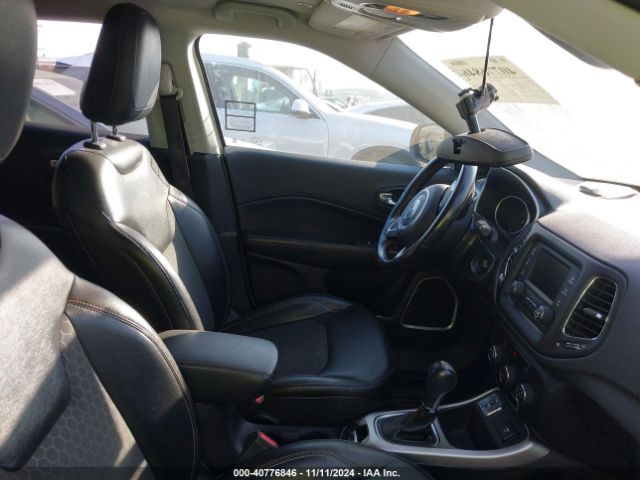 3C4NJCBB2JT466536 Jeep Compass Latitude Fwd