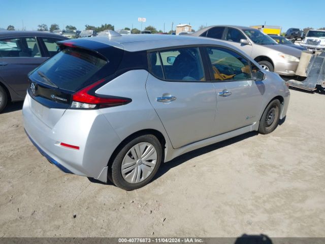 1N4AZ1CP1JC311855 Nissan LEAF S