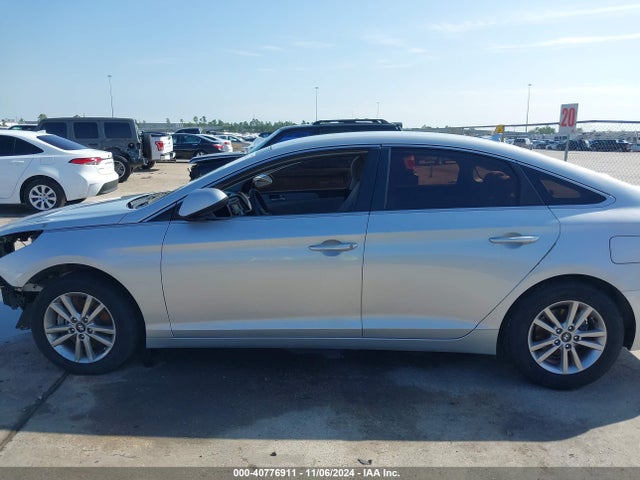 Hyundai Sonata 2017 5NPE24AF5HH443205 Image 15