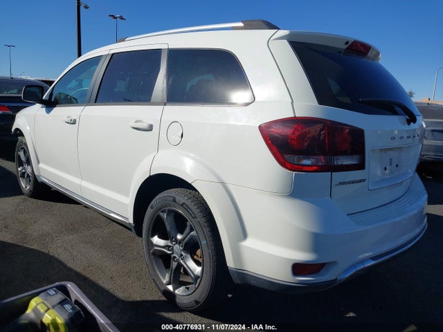 3C4PDCGB3FT597653 Dodge Journey Crossroad