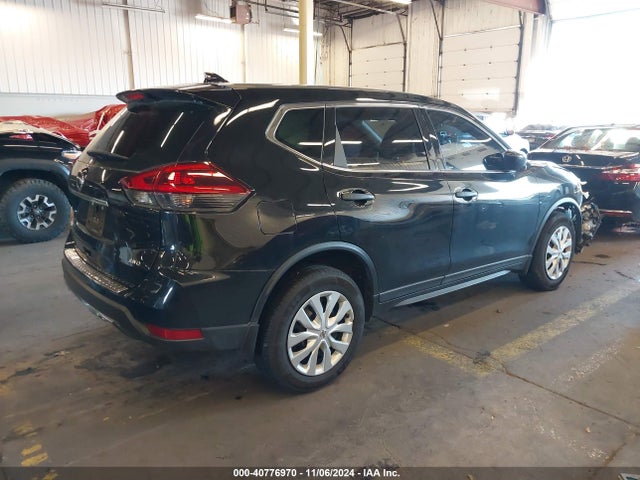 Nissan ROGUE S 2018 5N1AT2MV6JC771653 Image 4
