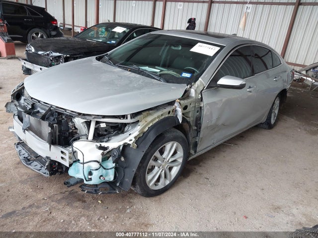 Chevrolet MALIBU LT 2018 1G1ZD5ST9JF124727 Image 2