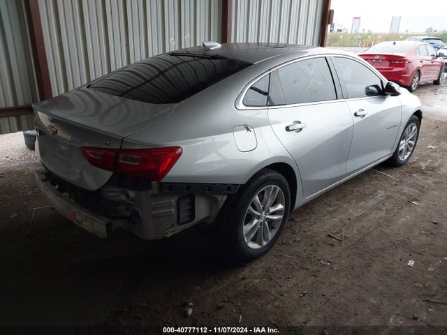 Chevrolet MALIBU LT 2018 1G1ZD5ST9JF124727 Image 4