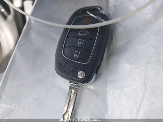 KM8J23A49JU648184 Hyundai TUCSON SE