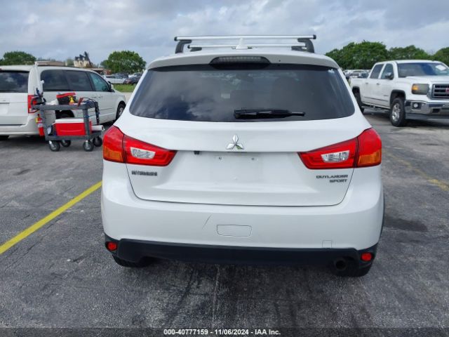 JA4AP3AU3HZ038973 Mitsubishi Outlander Sport 2.0 Le