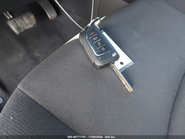 5YFEPRAE5LP057627 Toyota COROLLA LE