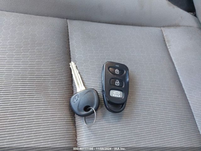 KMHD84LF8HU241872 Hyundai ELANTRA SE