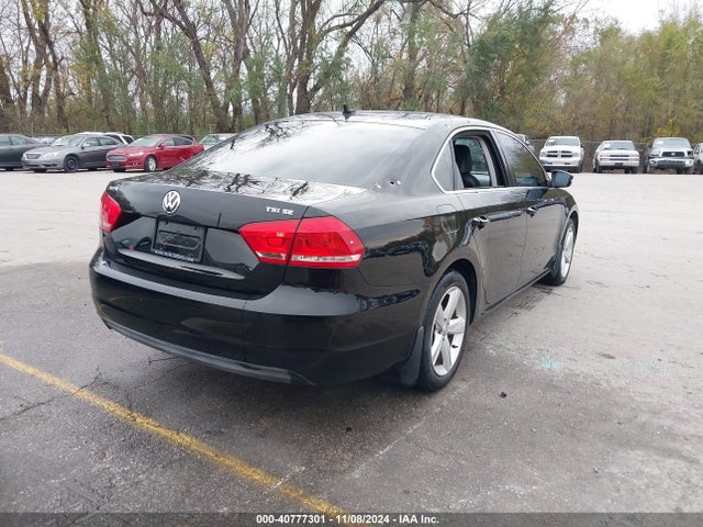 1VWBS7A3XFC009233 Volkswagen Passat 1.8t Se