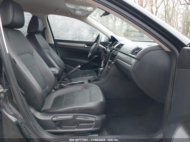 1VWBS7A3XFC009233 Volkswagen Passat 1.8t Se