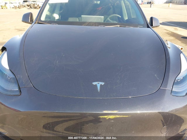 2024 TESLA MODEL Y 7SAYGDEE8RF064850 Photo 9