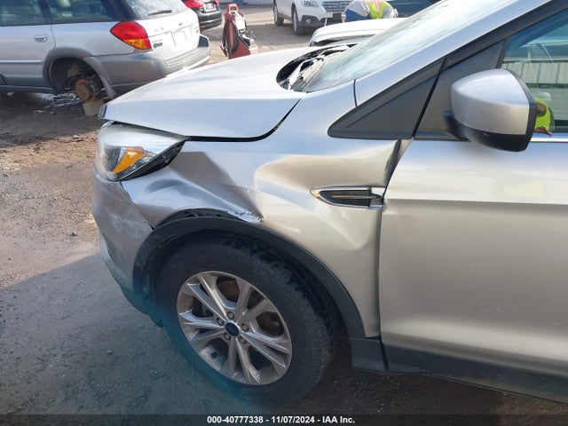Ford ESCAPE SE 2017 1FMCU0GD3HUE17641 Image 6