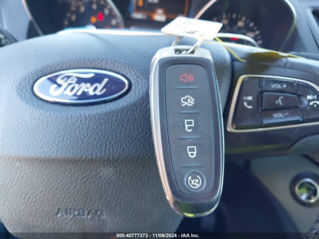 1FMCU0HD8KUC29848 Ford ESCAPE SEL