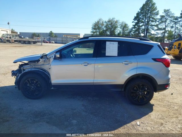 1FMCU0HD8KUC29848 Ford ESCAPE SEL