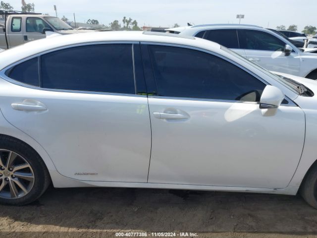 JTHBW1GG8G2121873 Lexus ES 300H