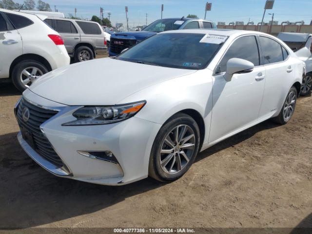 JTHBW1GG8G2121873 Lexus ES 300H