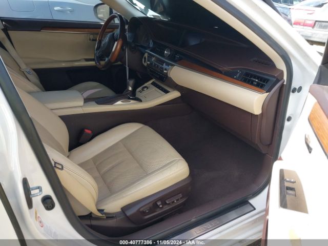 JTHBW1GG8G2121873 Lexus ES 300H