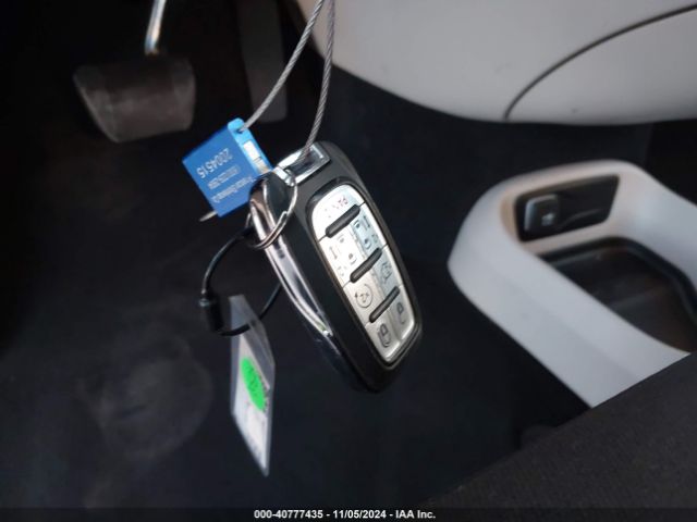 2C4RC1CG1PR577858 Chrysler Voyager Lx