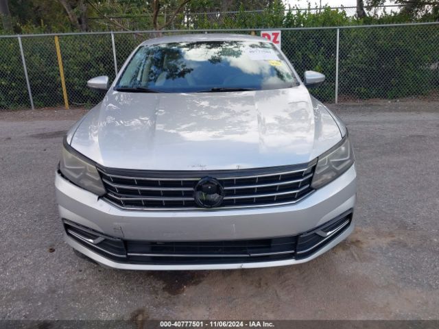 1VWAT7A38HC070298 Volkswagen Passat 1.8t S