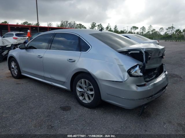 1VWAT7A38HC070298 Volkswagen Passat 1.8t S