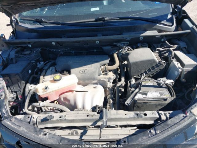 2T3NFREV7JW432451 Toyota RAV4 SE