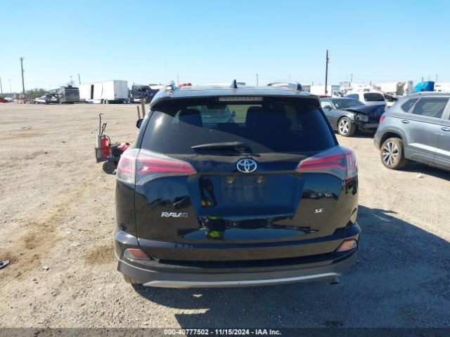 2T3NFREV7JW432451 Toyota RAV4 SE
