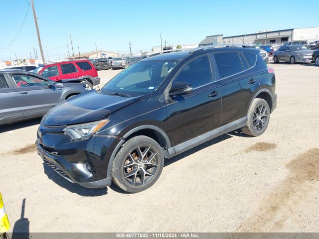 2T3NFREV7JW432451 Toyota RAV4 SE