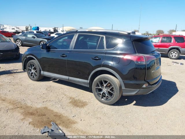 2T3NFREV7JW432451 Toyota RAV4 SE