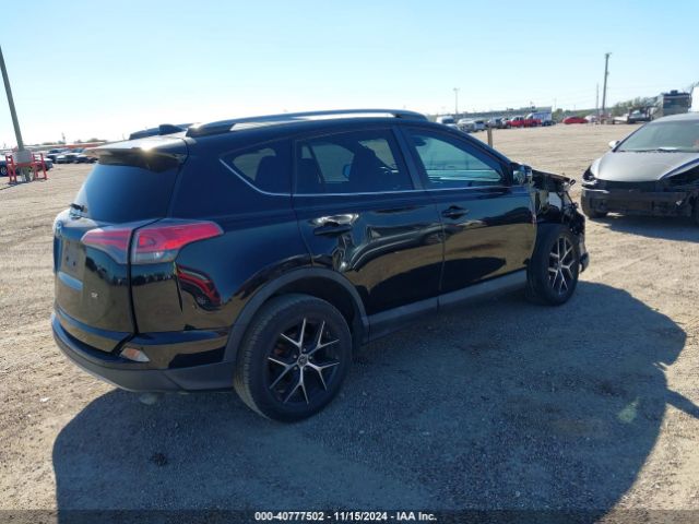 2T3NFREV7JW432451 Toyota RAV4 SE