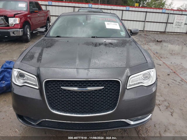 Chrysler 300 Anniversary Edition 2016 2C3CCAAG7GH216895 Image 13