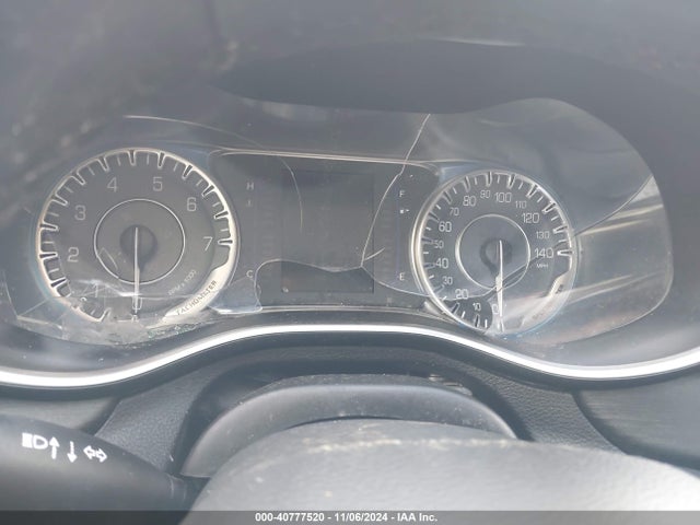 1C3CCCABXFN527775 Chrysler 200 Limited