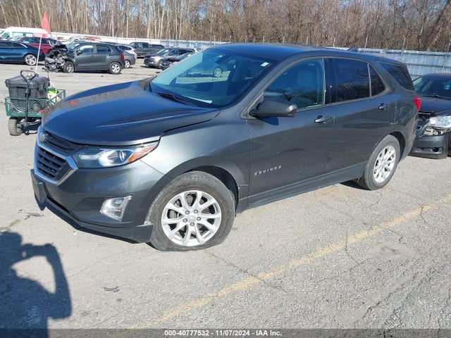 Chevrolet EQUINOX LS 2018 2GNAXREV2J6287348 Image 2