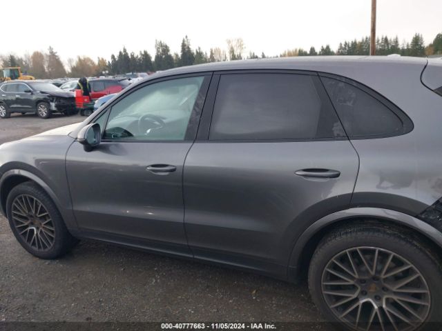 WP1AA2AYXKDA17335 Porsche Cayenne