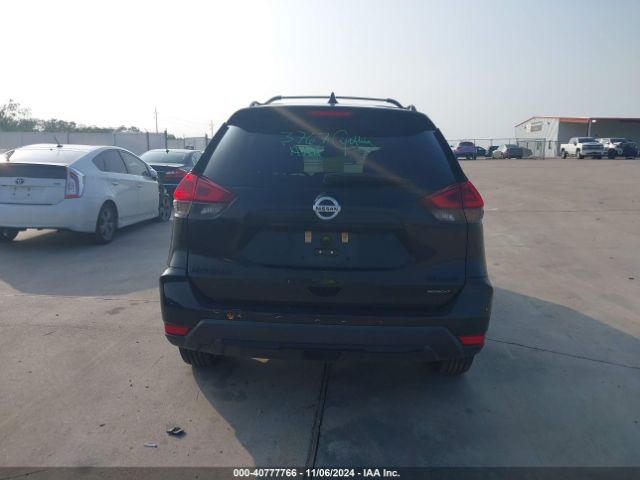 5N1AT2MV6JC802240 Nissan ROGUE SV