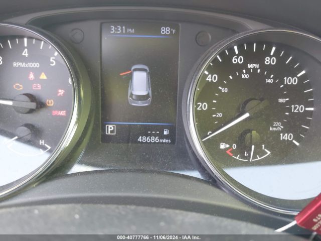 5N1AT2MV6JC802240 Nissan ROGUE SV