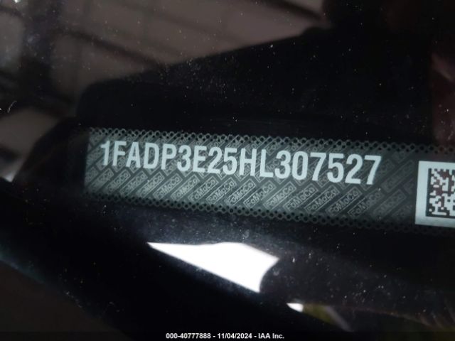 1FADP3E25HL307527 Ford FOCUS S